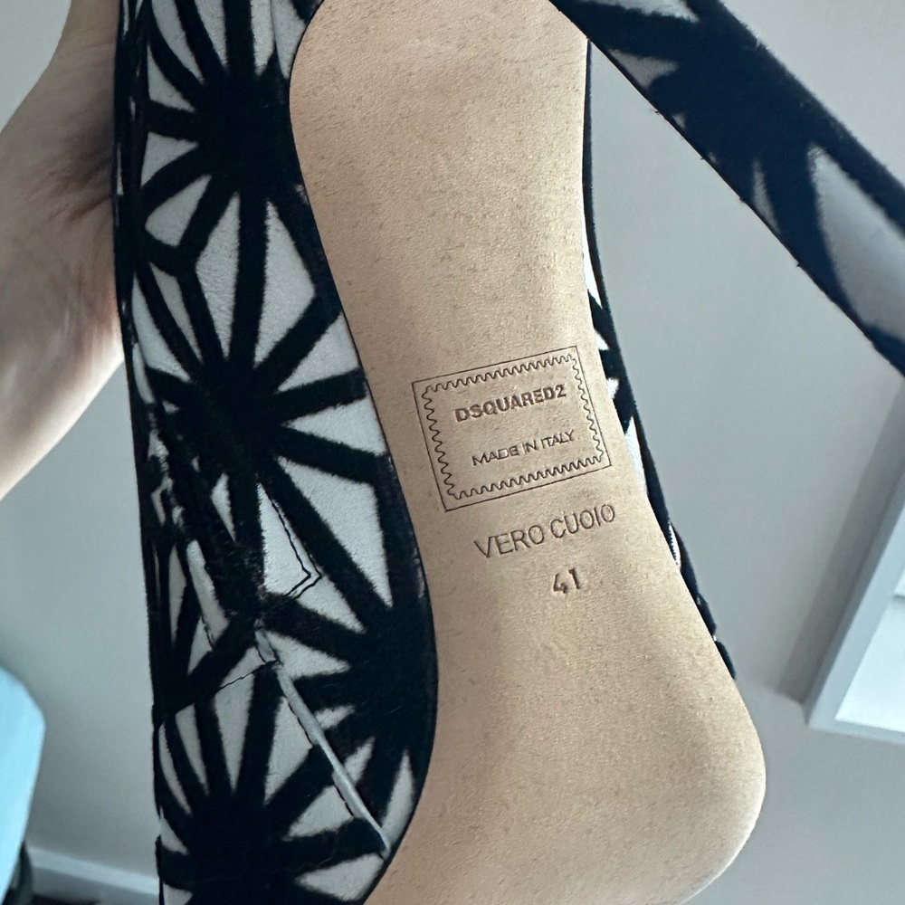 Dsquared2 Limited Edition boots - Picture 3 of 3
